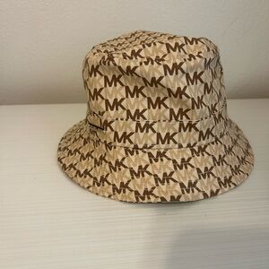 Tan Michael Kors bucket hat